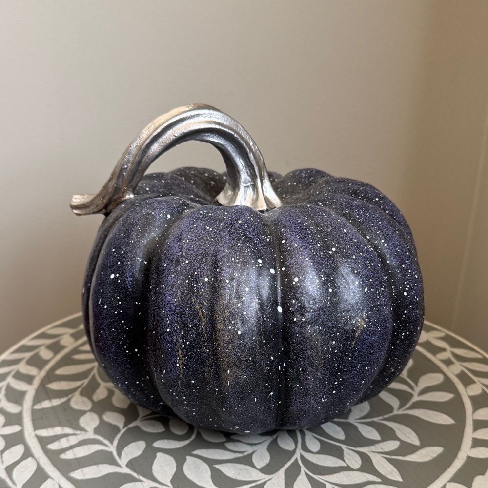Decorative Speckled Pumpkin - Metallic Silver Stem